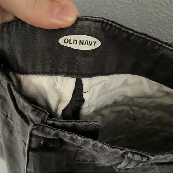 Old Navy Faded Black Charcoal Chino Shorts Men’s Size 29” - Picture 3 of 4